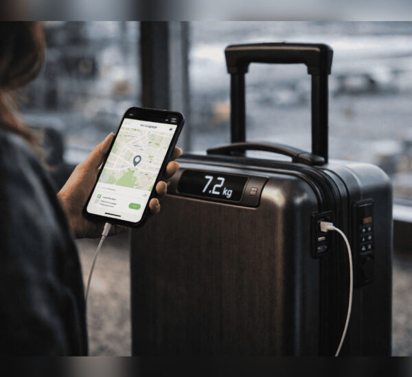 Best smart luggage 2026 with GPS suitcase tracking, USB charging port and built-in digital weight scale at airport